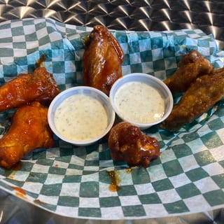 3 Texas Size Wings w/ Small Fries
